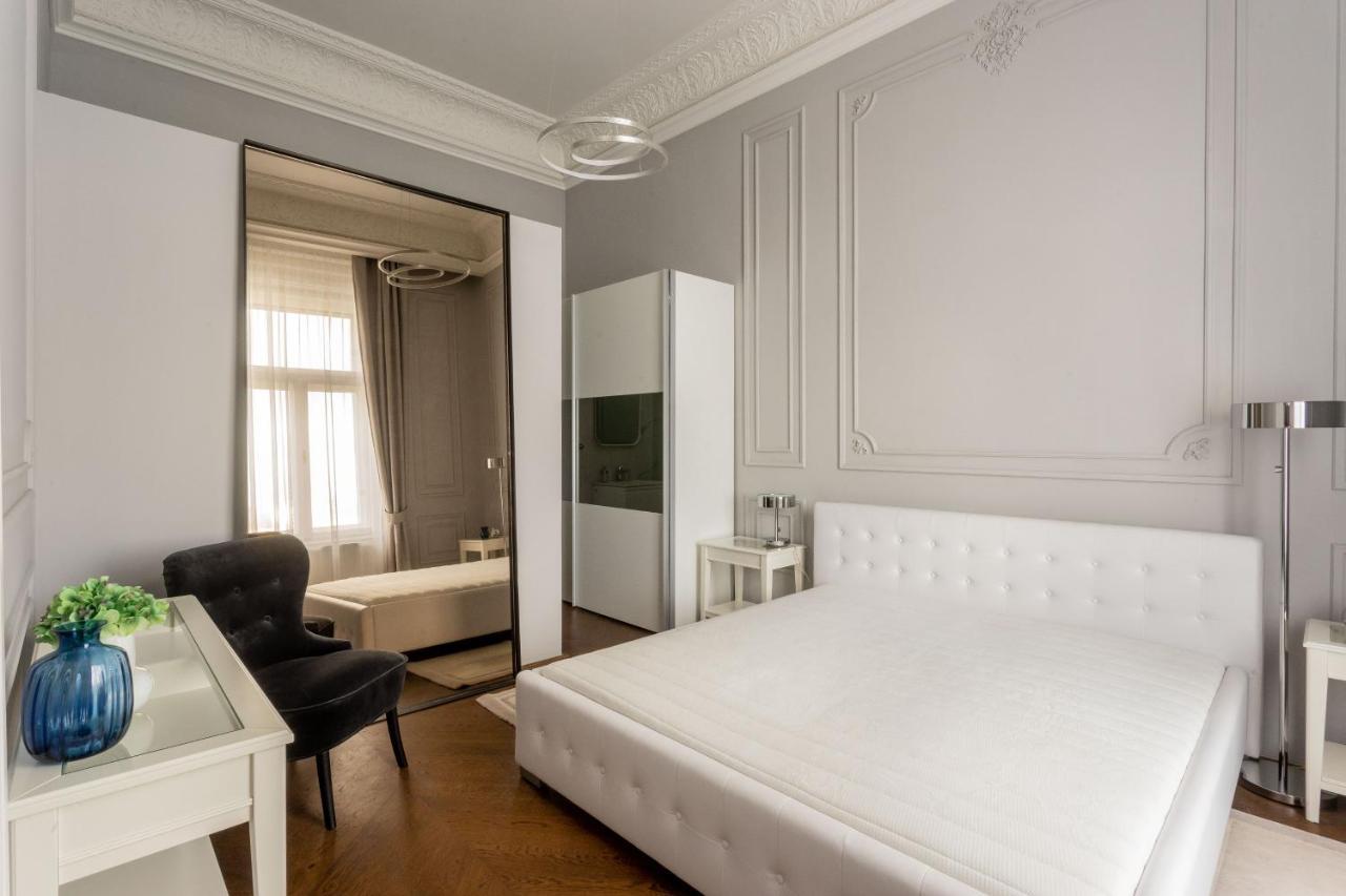Riverside Apartment Budapest